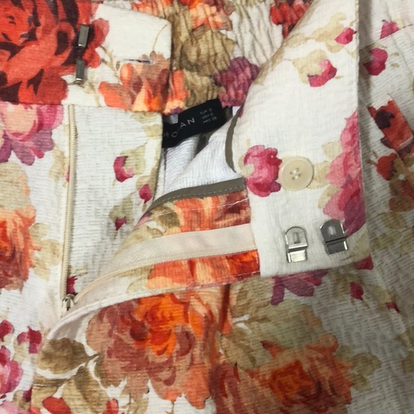 Zara Women’s floral shorts - Picture 5 of 5